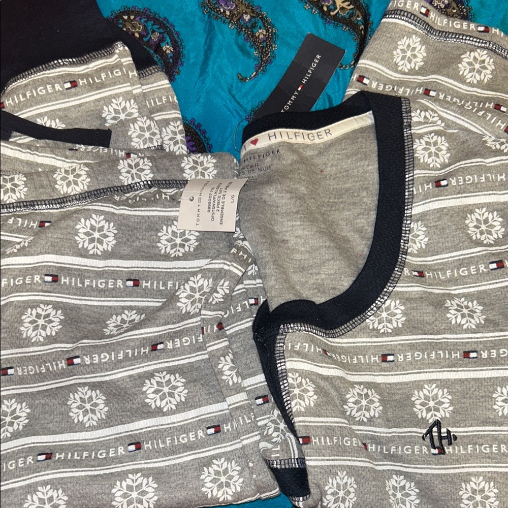 Tommy Hilfiger Gray Snowflake Lounge Set